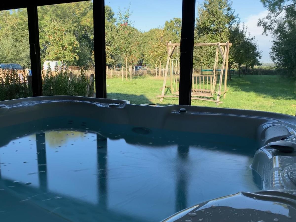 De Porrel Polsbroek Unit Met Prive Jacuzzi, Spa En Sauna Exterior photo